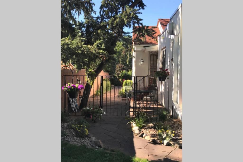 كولورادو سبرينغس Charming Remodeled Golf Course Area Home المظهر الخارجي الصورة